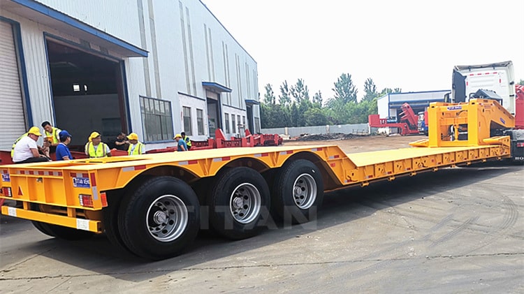 3 Axle 80 Ton Lowboy Trailer for Sale in Burundi